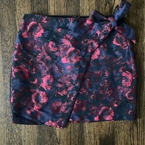 3/$15 Express navy, black, red floral mini skirt